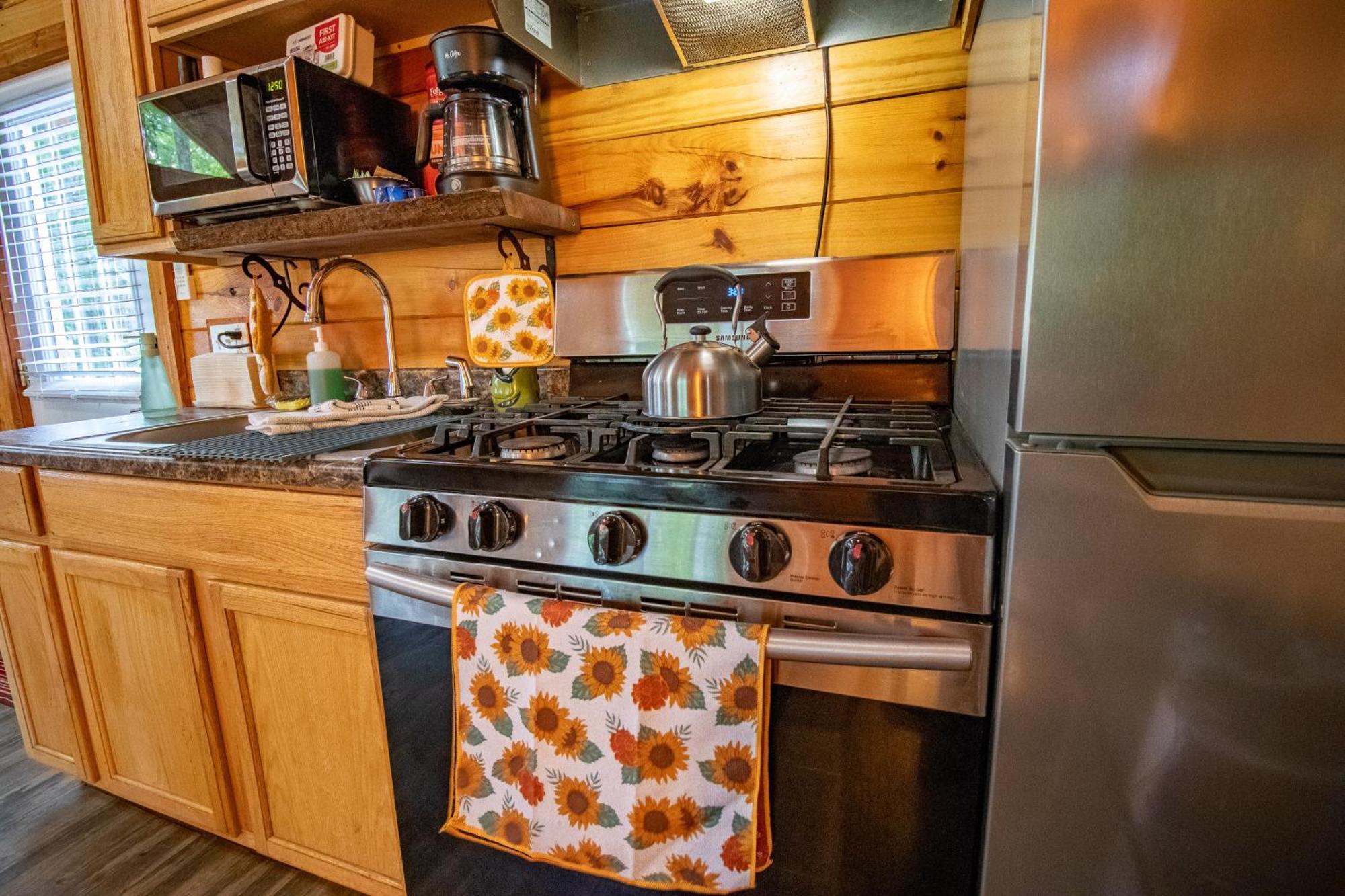 Kozy Haven Log Cabin Rentals Columbia Exteriör bild